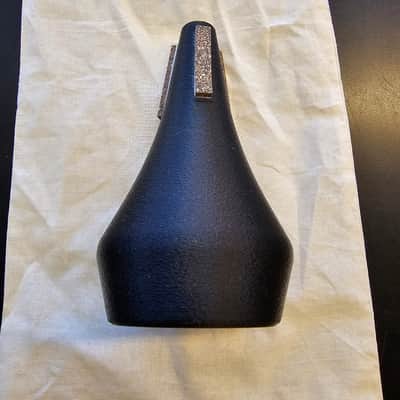 Huber Music Stainless Straight Mute 2026 - Black Plastic w/ Stainless Steel Bottom image 2