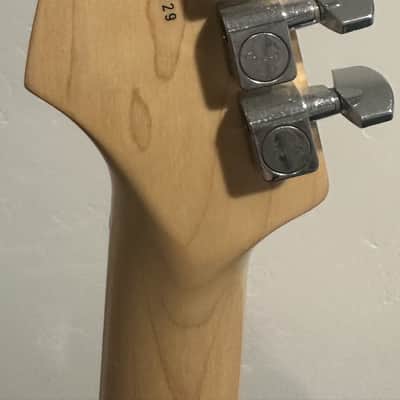 Fender American Series VG Stratocaster with Rosewood Fretboard 03/2007 - Black with hard Fender case image 5