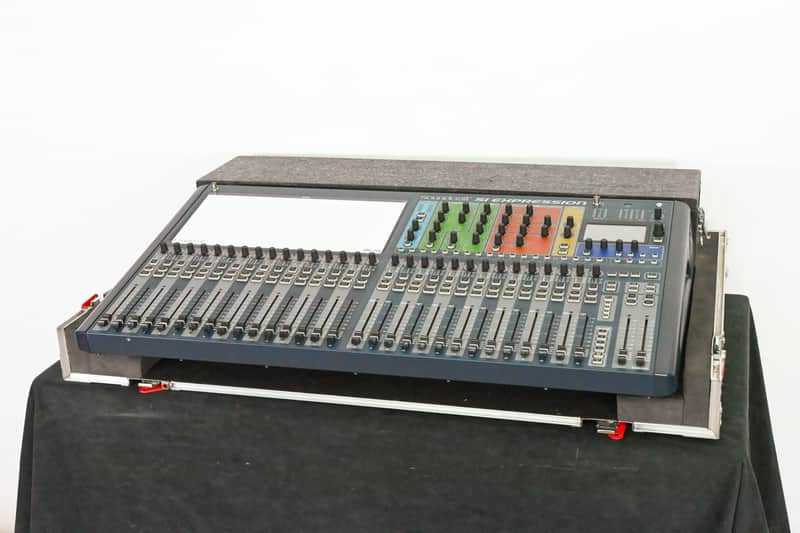 Soundcraft Si Expression 3 Digital Mixer w/ MADI-USB Card & Road Case CG011LT image 1