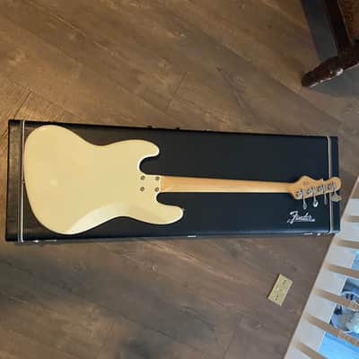 G&L Jazz Bass 2019 Olympic White image 6