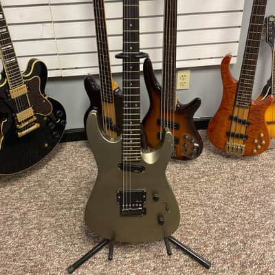 Stinger SSL by Martin & Co. Pearlescent Gold Electric Guitar image 1