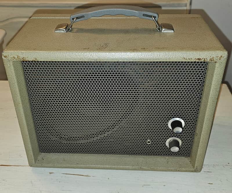 Newcomb M9 Audio Guitar Or Harp Amp image 1