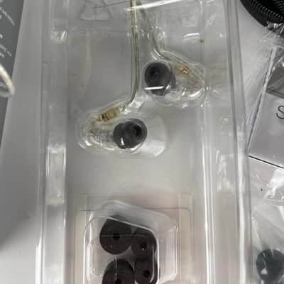 Shure SE215 Single Driver In-Ear Monitors, Clear image 4
