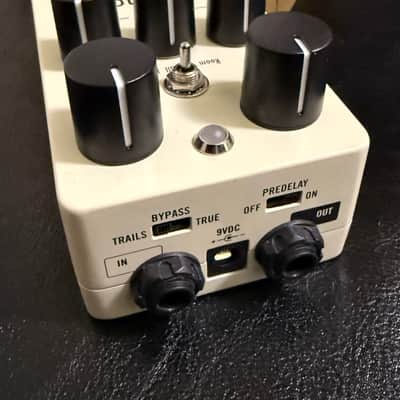 Universal Audio Evermore Studio Reverb 2023 - Present - Cream image 2