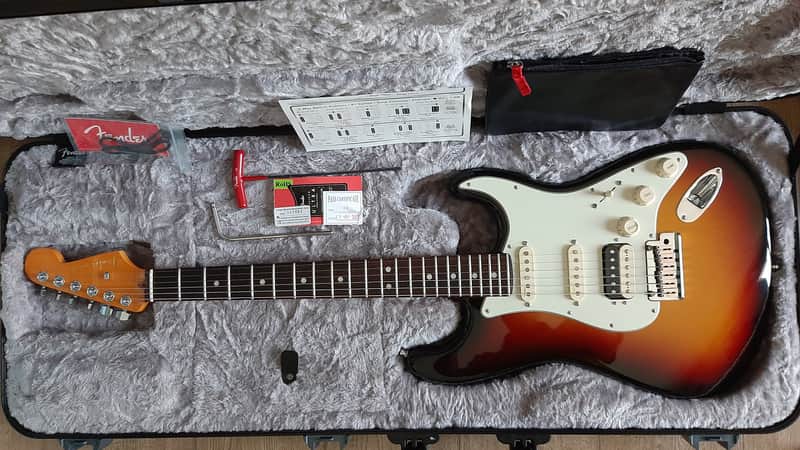 Fender Stratocaster 2021 - American Ultra HSS Ultraburst image 1