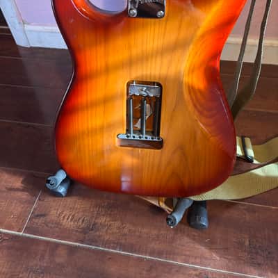 Fender American Professional II Stratocaster with Maple Fretboard 2020 - Present - Sienna Sunburst PARTSCASTER image 6