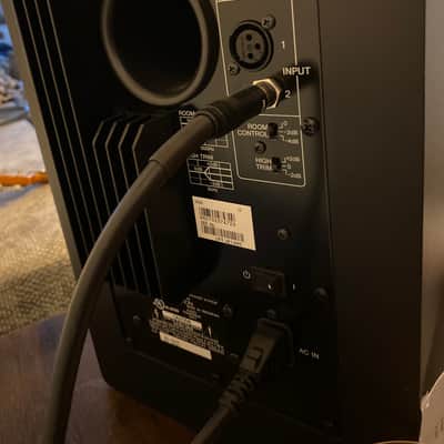 Yamaha HS8 Powered Studio Monitor (Pair) 2015 - Present - Black image 3