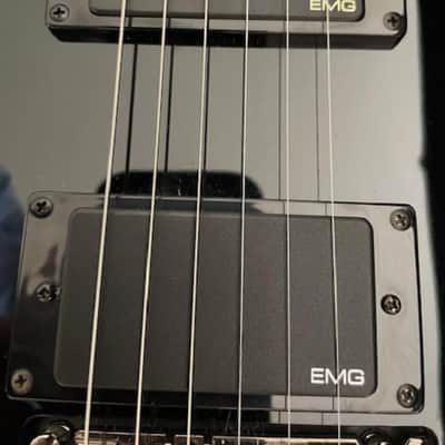 Dean Dime Razorback V 255 Classic Guitar 2007 Dimebag Black with Yellow Bevels EMG 81 85 Active Pickups with 24 Frets and Floyd Rose Tremolo image 9