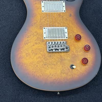 PRS SE DGT David Grissom Tremolo Signature Laurel Burl Limited Edition 2025 - McCarty Tobacco Burst image 2