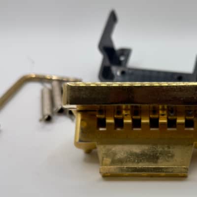 Yamaha SE1212A RM Pro Tremolo Assembly 1990’s - Gold image 6