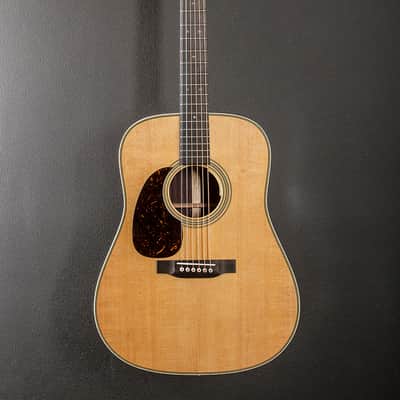 Martin New for 2025 HD-28E w/LR Baggs Anthem Left Hand- Gloss Natural image 3