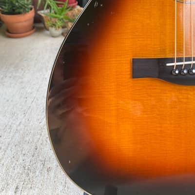 2001 Santa Cruz OM Pre-War Sunburst image 3