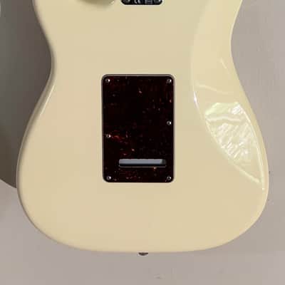 Fender American Special Stratocaster 2013 - White image 4