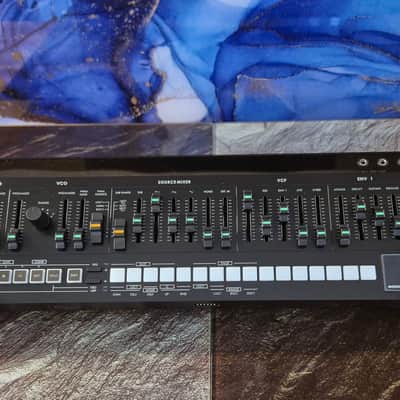 Solid Oak 30° Synth Stand for Donner L1 – Handmade by Synths and Wood UK image 2