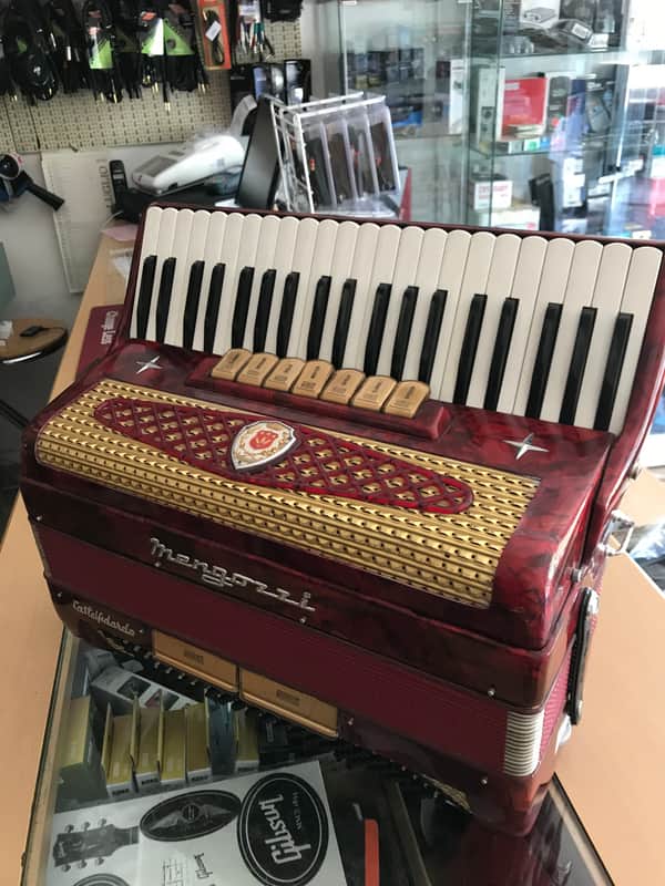 Mengozzi Castelfidardo fisarmonica usata used accordion 120 bass image 1