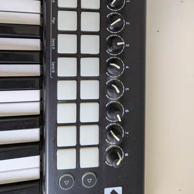 Novation Launchkey 25 MKII MIDI Keyboard Controller 2015 - 2020 - Black image 5