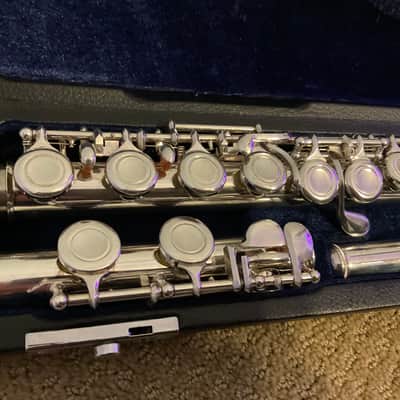 Yamaha YFL 222 Flute Very Clean, Serviced image 2