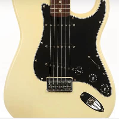 1976 Fender Stratocaster Hardtail with 3-Bolt Neck, Rosewood Fretboard 1971 - 1977 - Olympic White image 4