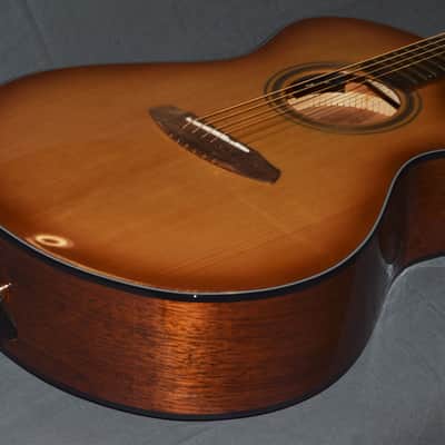 2024 Breedlove - Signature Concert CE - Copper image 8