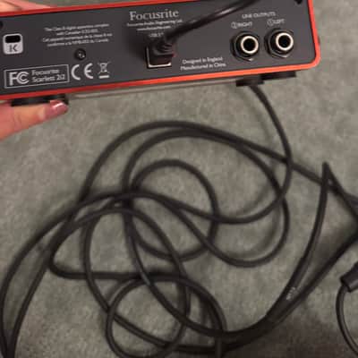 Focusrite Scarlett 2i2 USB 2.0 Audio Interface 2011 - 2016 - Red / Black image 3