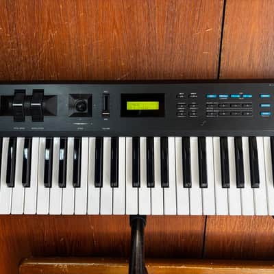 Kawai K1ii digital PCM-waveform synthesizer w/ box power supply image 2