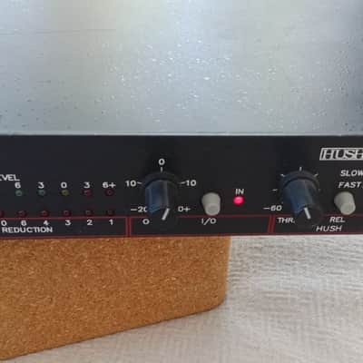 Rocktron 300G late 90s - black & red image 3