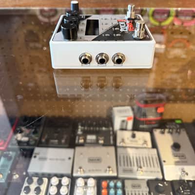 Electro-Harmonix Pitch Fork+ Polyphonic Pitch Shifter 2020 - Present - Silver image 4