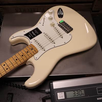 Fender Vintera III Late '60s Stratocaster Olympic White (B-Stock) image 7