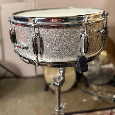 Slingerland Hollywood Ace 14"x5" Snare Drum, 1970, Silver Sparkle image 7
