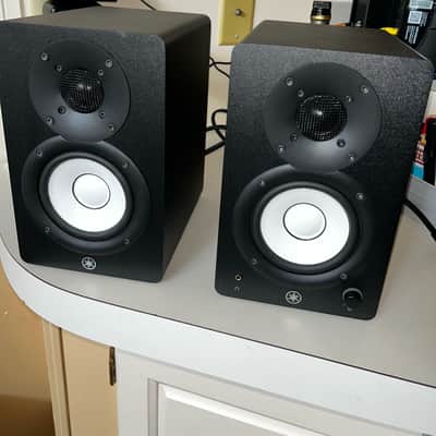Yamaha HS4 4" Active Studio Monitor (Pair) 2024 - Present - Black image 2