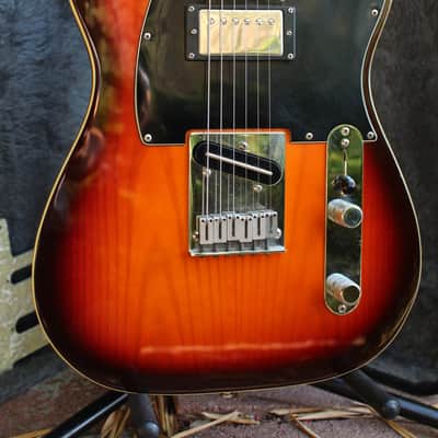 1997 Fender Telecaster Plus V2 USA Deluxe American Tri-Burst w/ Lollar Imperial Pickups & Original Lace Sensor Pickups/Electronics plus TKL Hardshell Case image 4