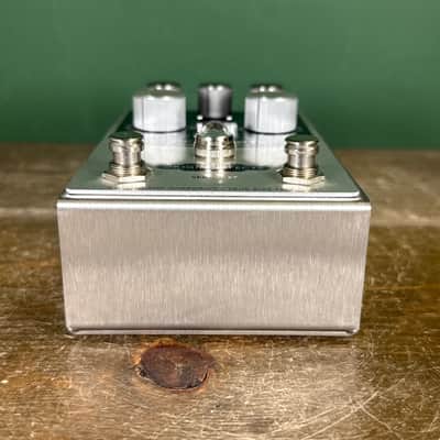 Origin Effects Deluxe61 Amp Tremolo & Drive 2021 - Silver image 6
