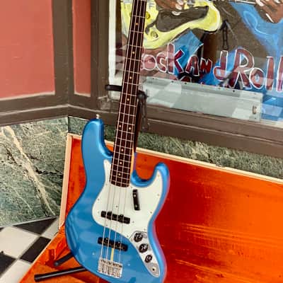 Fender American Vintage Jazz Bass 2013 - Lake Placid Blue image 2