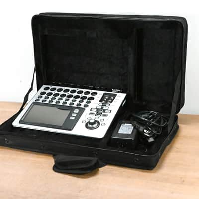 QSC Touchmix-16 Compact Digital Mixer CG01247