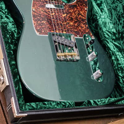 Del-Tone 60's T-style | Sherwood Green image 4