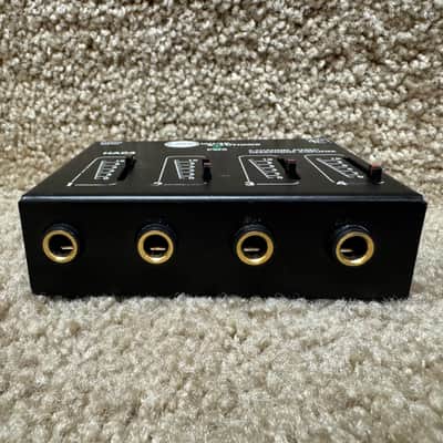 Live Wire HA04 Solutions 4-Channel Stereo Headphone Amplifier image 3