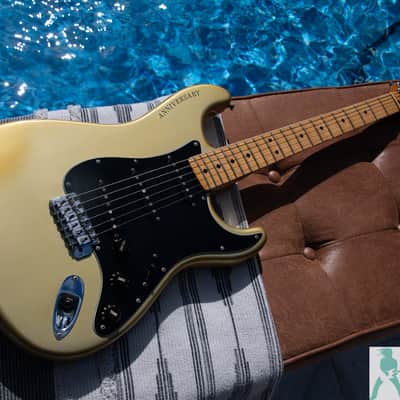 Fender 25th Anniversary Stratocaster - Nitro Finish w Tons of MOJO - Pro Set Up w Perfect Frets/Action/Intonation! image 8