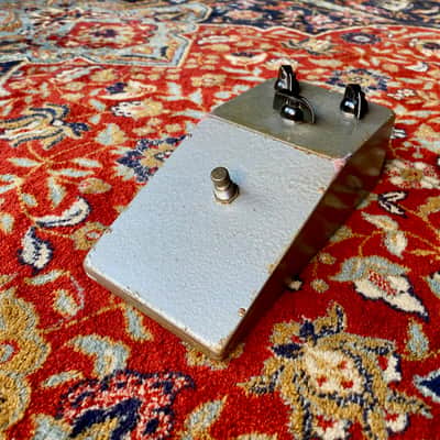 Prototype - Isle Of Tone Luxe 64 Fuzz #4 with Mullard OC81D Red Dot transistor image 3