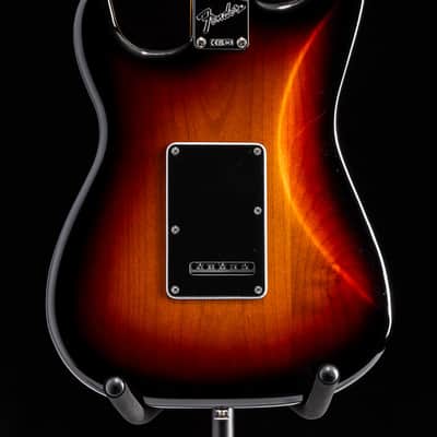 Fender American Professional Classic Stratocaster 3 Color Sunburst image 10