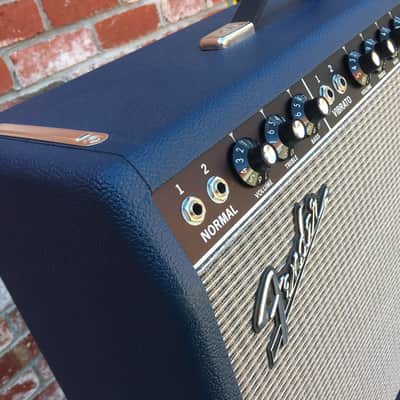 Fender Limited Edition ’65 Deluxe Reverb Navy 1×12 Celestion Blue Speaker image 4