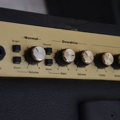 Marshall Haze40=40 Watts 1x12" tube combo=fat rock tone+digital effects=great vintage+modern sounds! List price was 779€ image 6