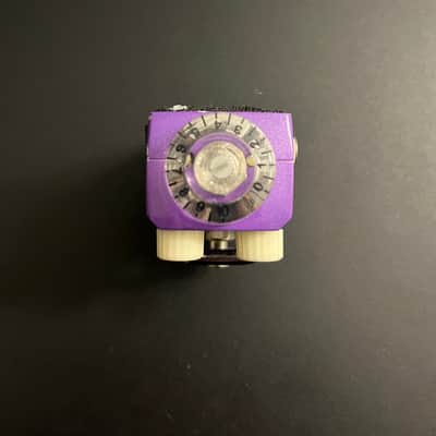 Hotone Skyline OCTA Digital Octave Pedal 2010s - Purple image 4