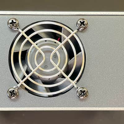 Warwick Gnome i Pro 600-Watt Pocket Bass Amp Head with USB Interface 2023 - Present - Silver image 3