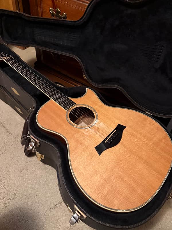 1998 Taylor W14ce Spruce Top: $1800 (Reg $3000+)