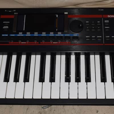 Roland Juno G 61-Key 128-Voice Expandable Synthesizer 2006 - 2007 - Black