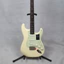 Fender Vintera II 60s Stratocaster, Olympic White w/ Gig Bag