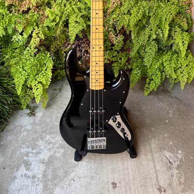 Tagima TW-73 Black Jazz  Bass w/ Hard Case + Extras image 3