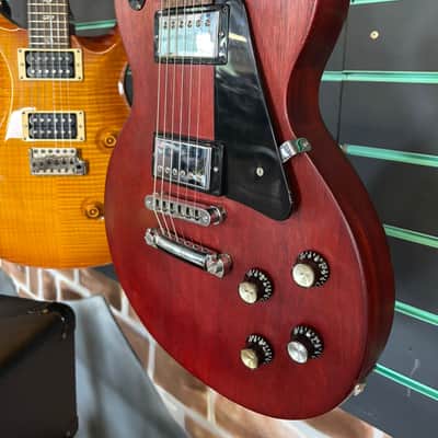 Gibson Les Paul Studio Satin Cherry 2004 Electric Guitar image 5