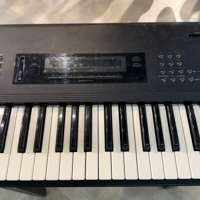 Korg M1 61-Key Synth Music Workstation 1990s - Black image 3