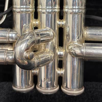 Bach Stradivarius Trumpet Model 37, Silver Finish image 3